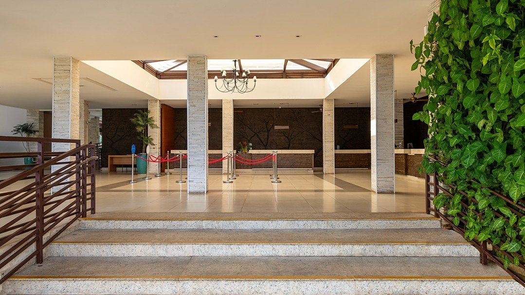 Hotel Pousada, Recepção